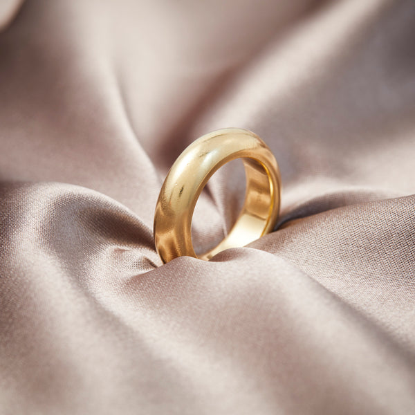18ct Yellow Gold Domed Ring
