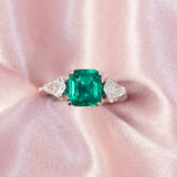 Vintage 18ct White Gold Emerald & Diamond 3 stone ring