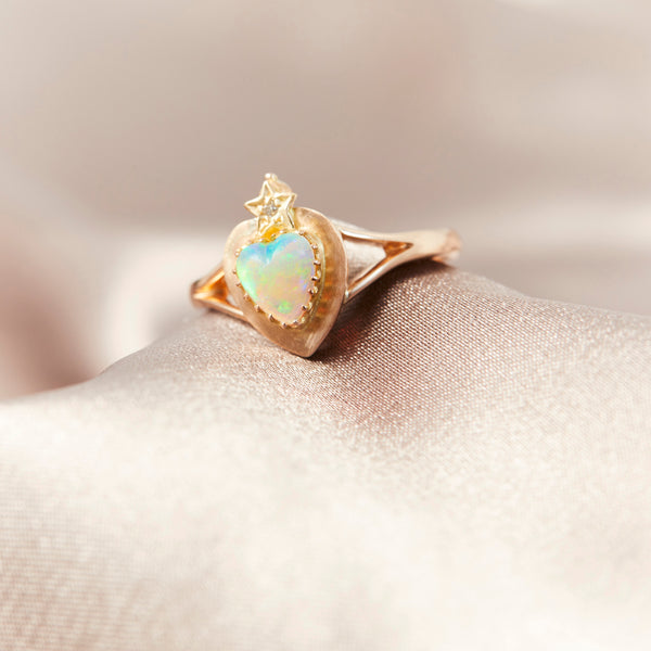 Edwardian 18ct Yellow Gold & Opal Heart Ring