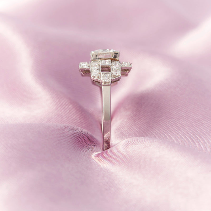 1920's Art Deco Diamond Platinum Ring