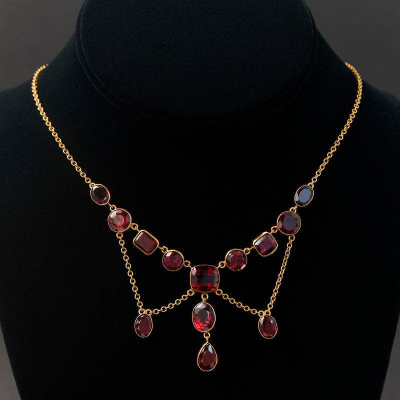 Edwardian 15ct Yellow Gold & Garnet Necklet