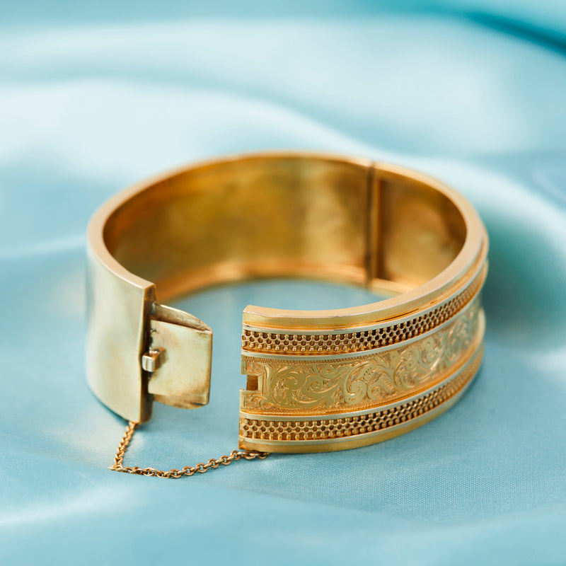 Victorian 9ct Yellow Gold Etruscan Cuff / Bangle