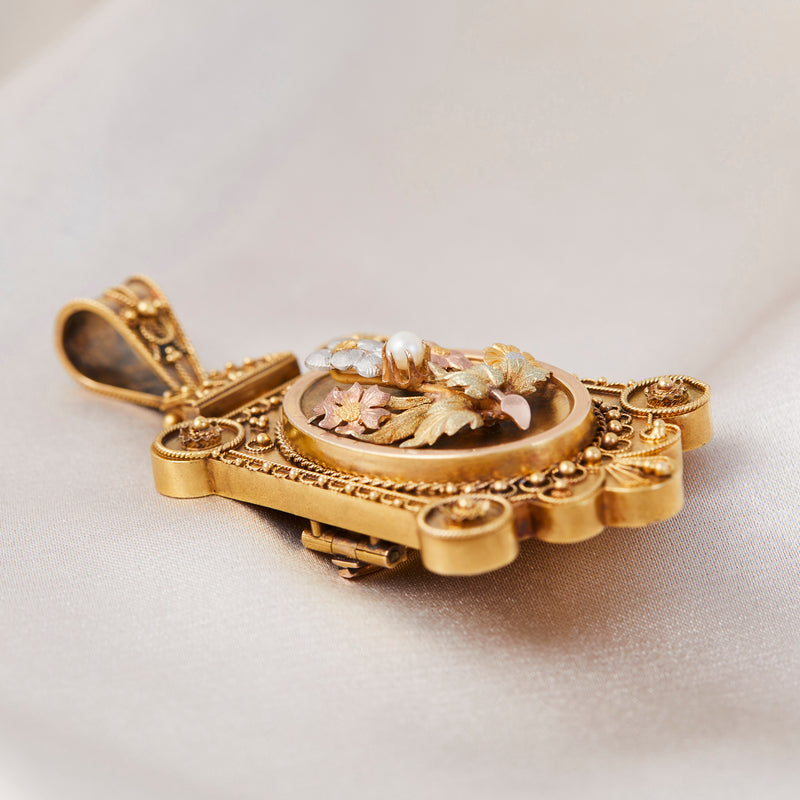 Victorian Etruscan Revival 18ct Four Colour Gold