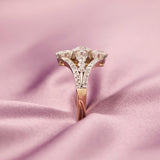Pretty Edwardian Platinum and 18ct Yellow Gold Diamond Ring