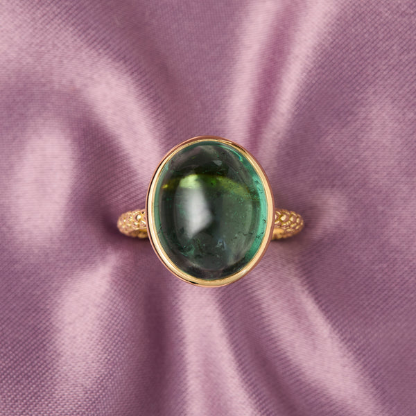 18ct Yellow Gold Green Cabochon Tourmaline Ring