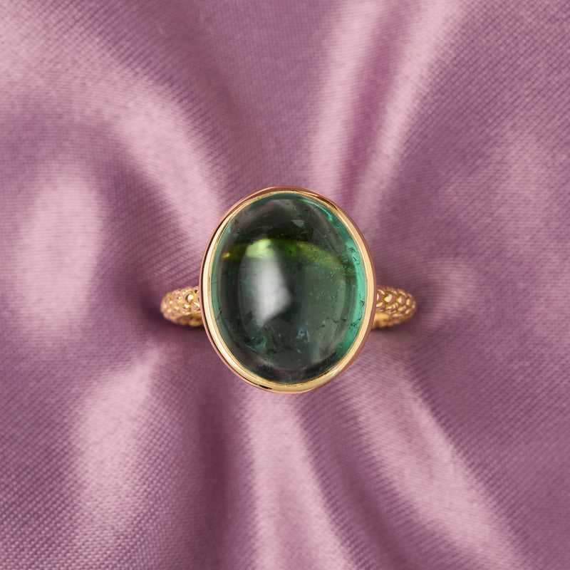 18ct Yellow Gold Green Cabochon Tourmaline Ring